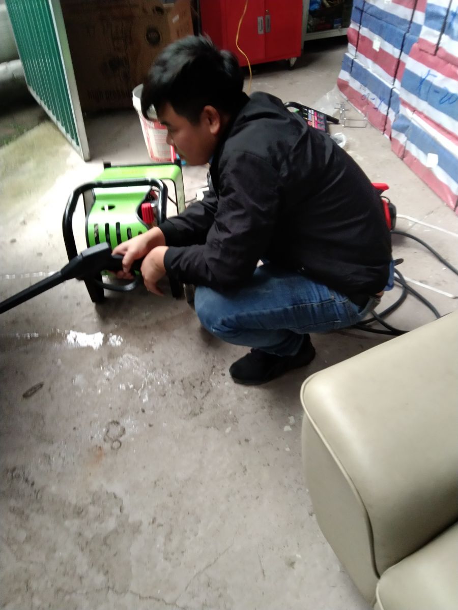 Máy rửa xe cao áp YIKITO YK2200-120T